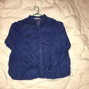 Gently used Old Navy classic button down shirt